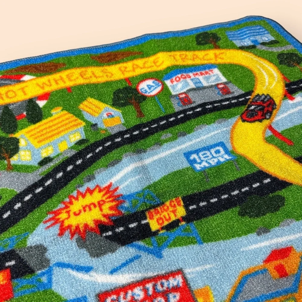 2014 Mattel Hot Wheels Trick Town Toy Race Car Play Mat/Track 39” x 25.5”